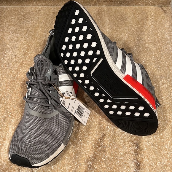 Adidas Mens Sz 10.5 NMD R1 Grey /White/ Red  GY4874 Boost Ultraboost Sneak… - Picture 3 of 4